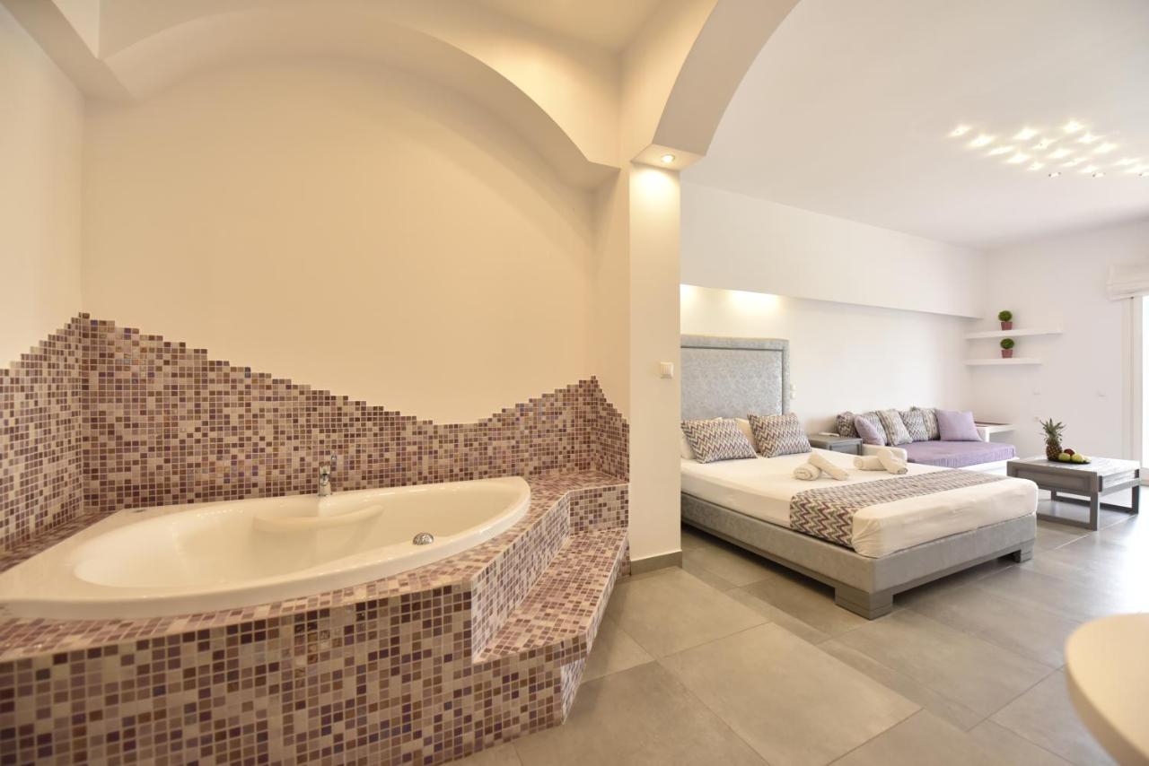 Queen Boutique Suites Mykonos Town Bagian luar foto