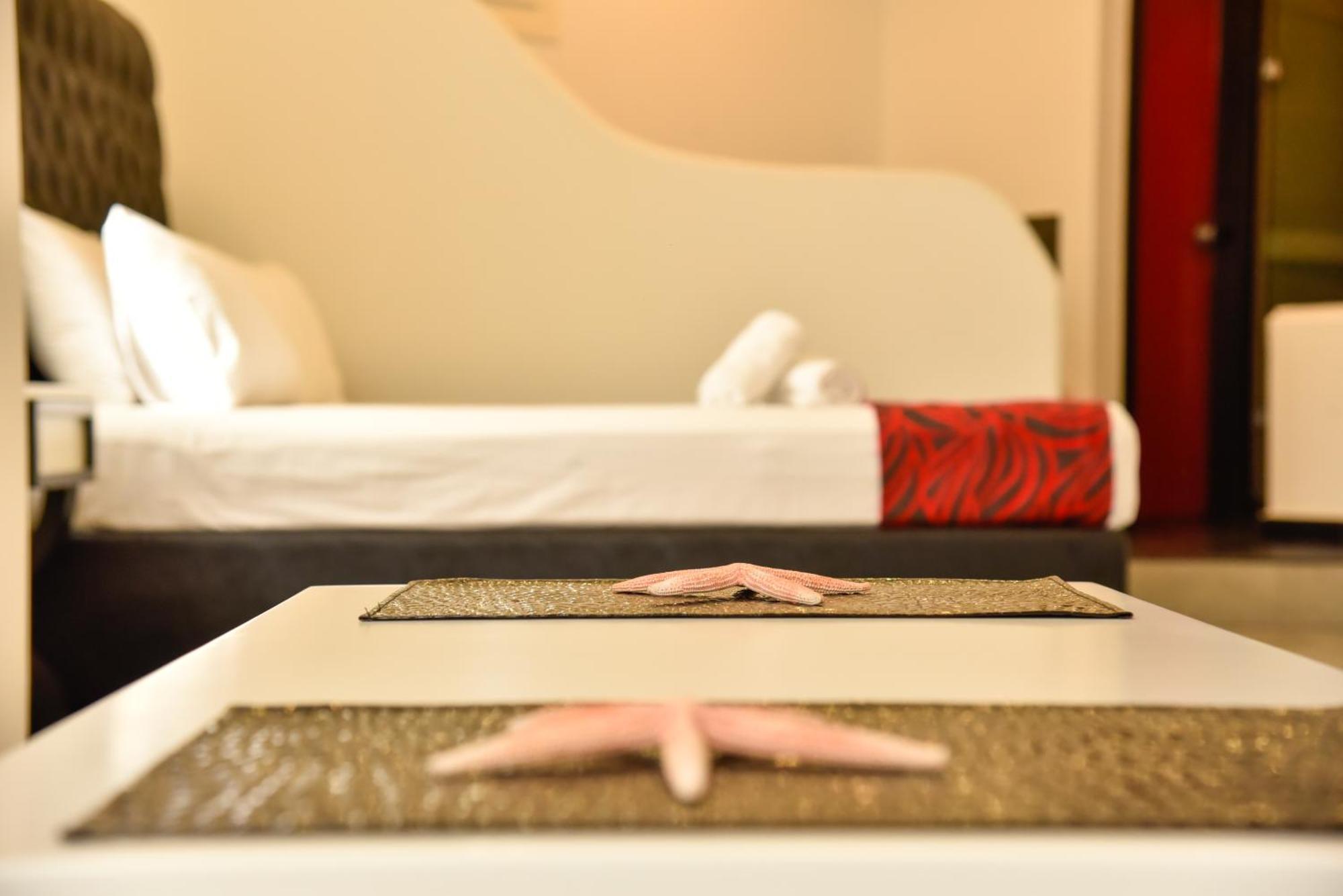 Queen Boutique Suites Mykonos Town Ruang foto
