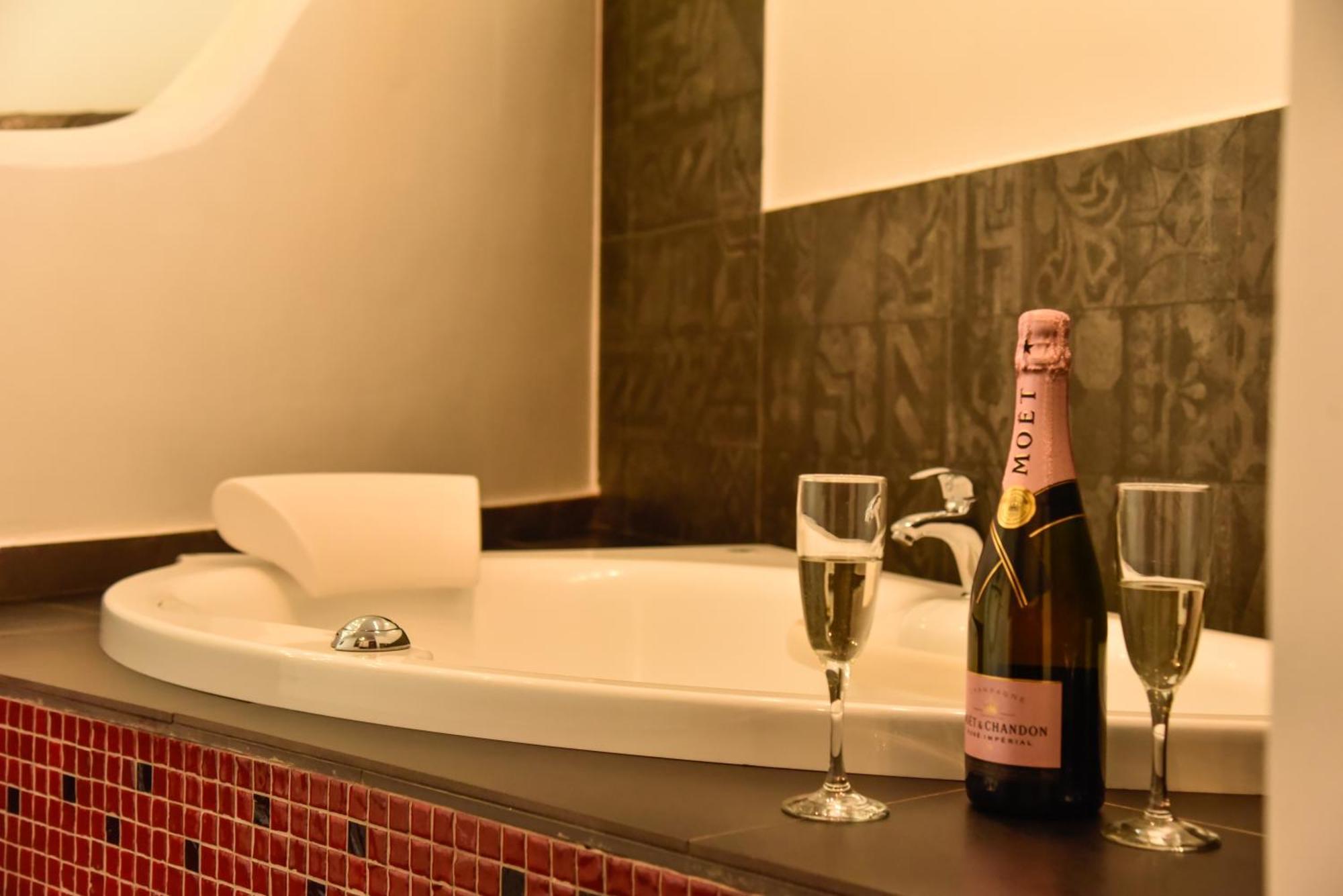 Queen Boutique Suites Mykonos Town Ruang foto