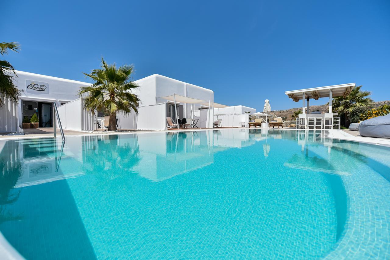 Queen Boutique Suites Mykonos Town Bagian luar foto