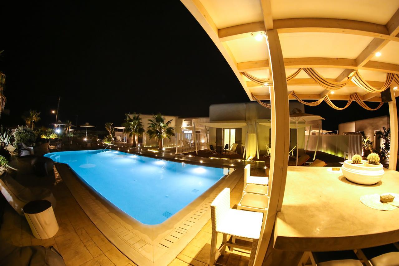 Queen Boutique Suites Mykonos Town Bagian luar foto