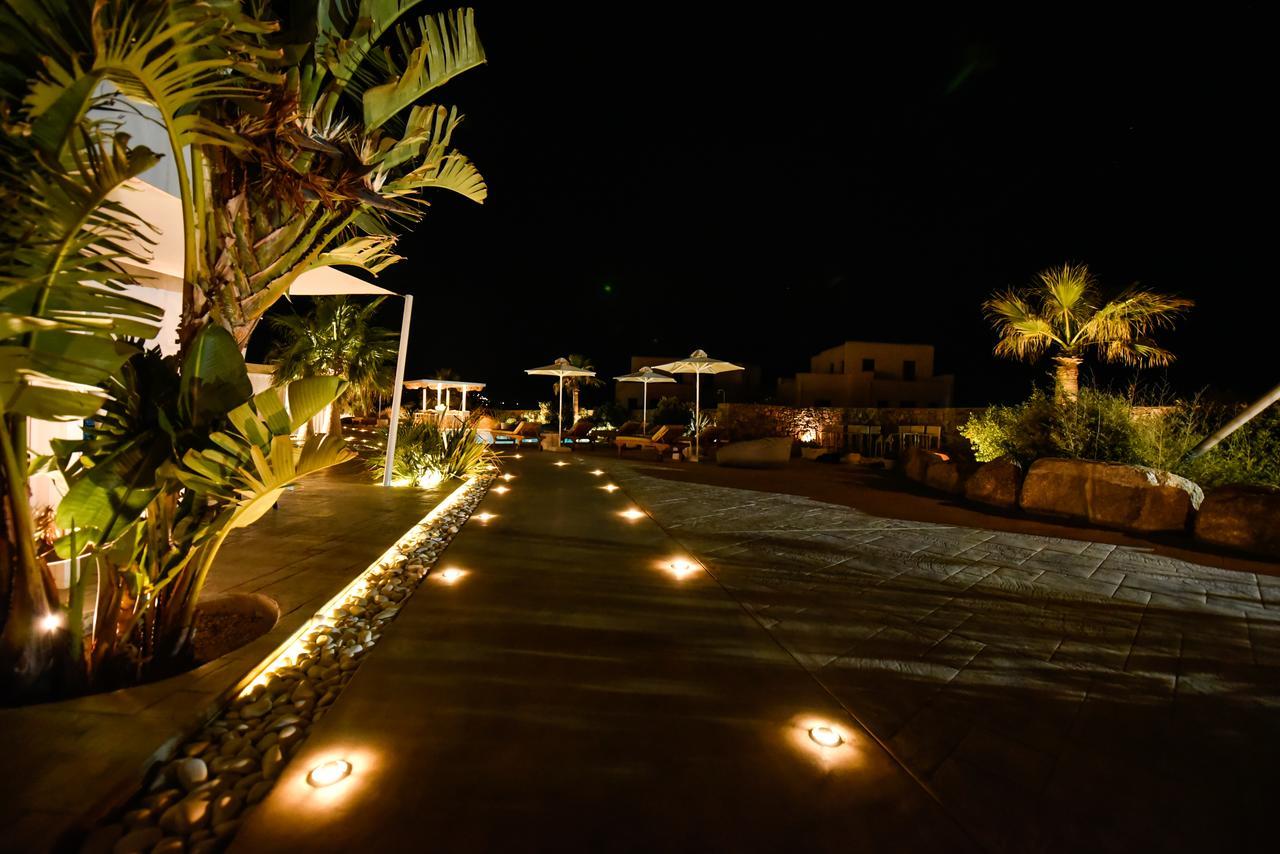 Queen Boutique Suites Mykonos Town Bagian luar foto