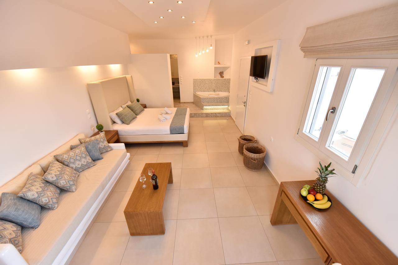 Queen Boutique Suites Mykonos Town Bagian luar foto