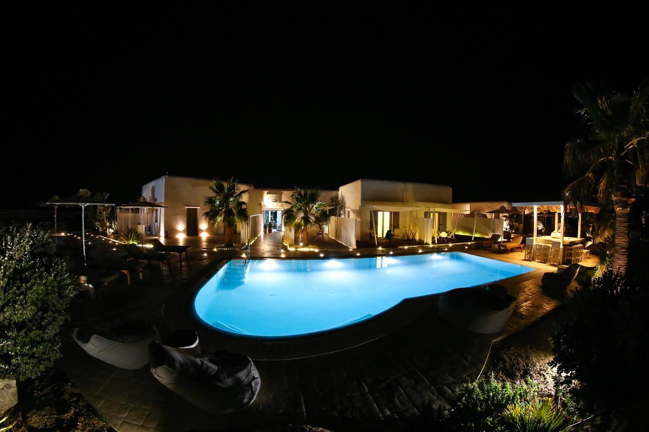 Queen Boutique Suites Mykonos Town Bagian luar foto